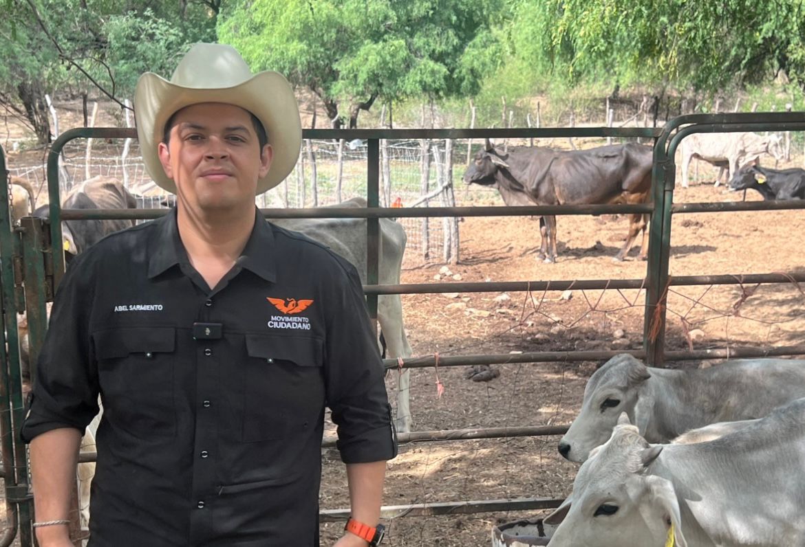 Promete Abel Sarmiento apoyo de semillas a productores agrícolas de El Fuerte de forma permanente