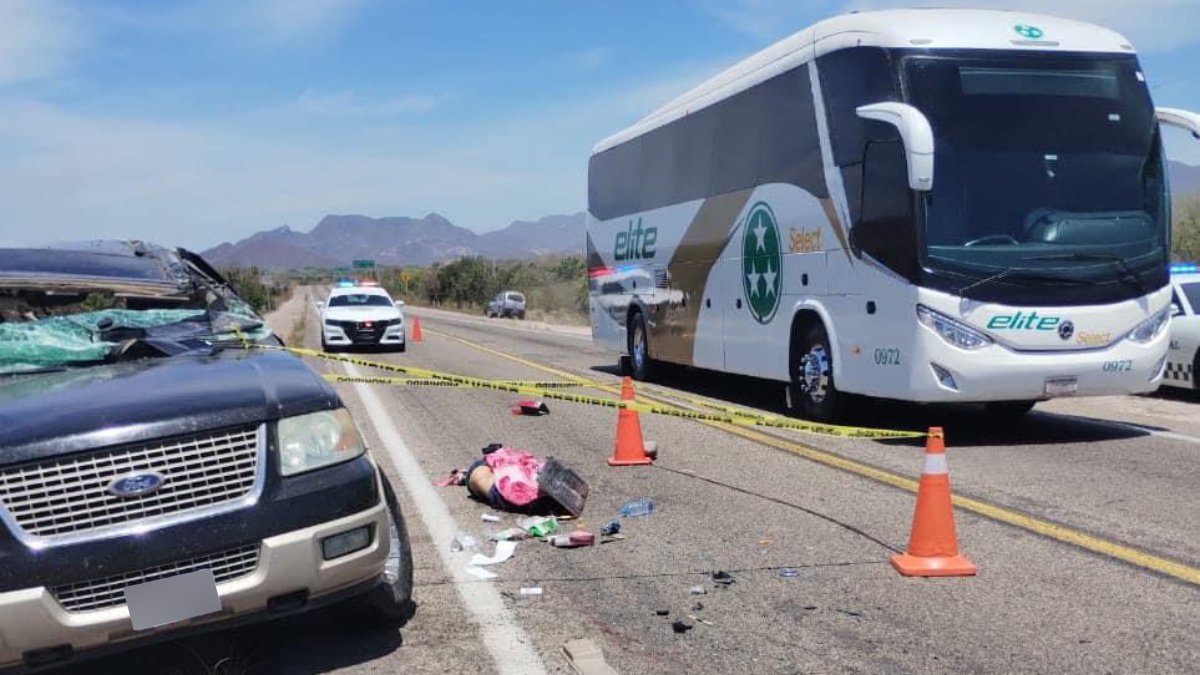 Fuerte accidente entre motocicleta y camioneta deja dos muertos en La Concha, Escuinapa