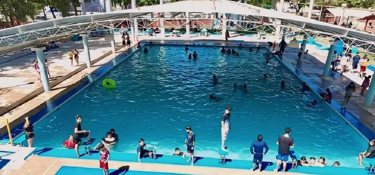 Por iniciar cursos de natación en la alberca municipal Salvador Alvarado; llaman a inscribirse