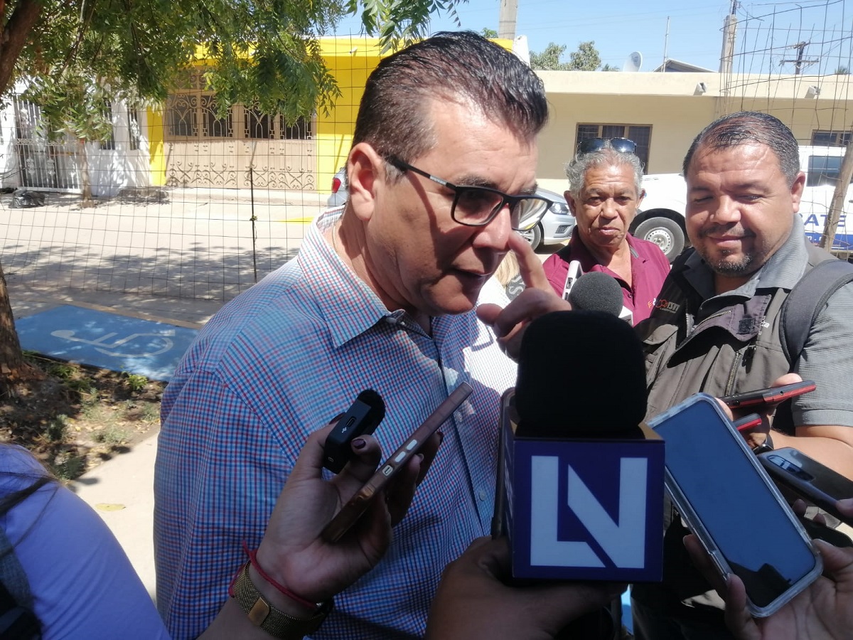 Al alcalde de Mazatlán ‘no es algo que le quita el sueño’ las acusaciones de Memo Romero