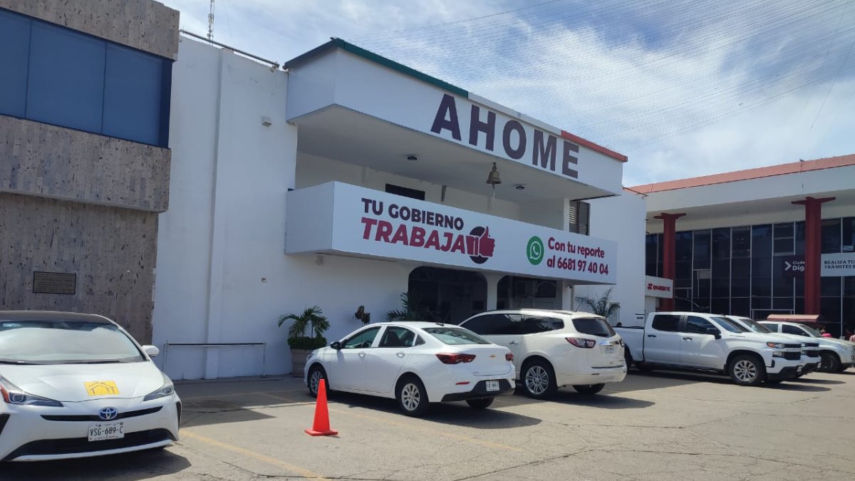 Se van con permisos tres funcionarios de la administración municipal Ahome, confirma el alcalde Gerardo Hervás