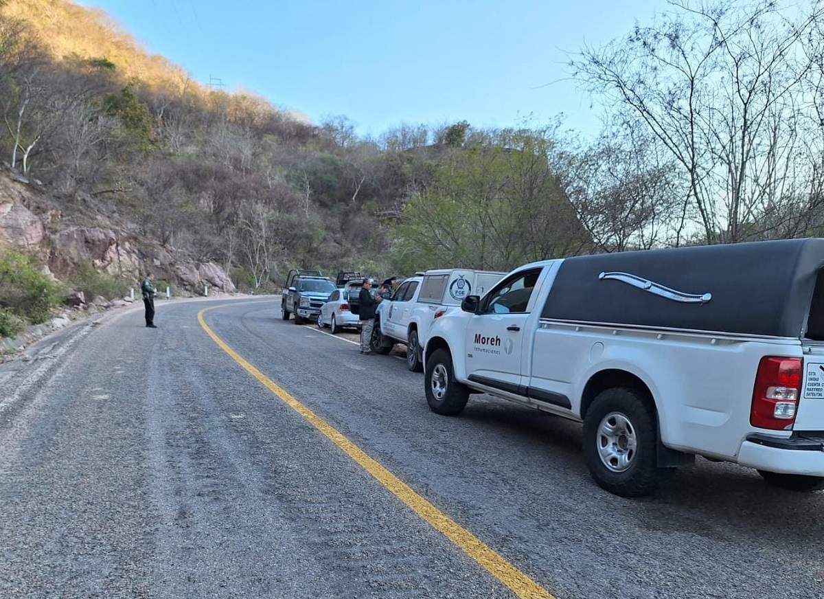 ¡Cayeron a un barranco! Identifican a hombre que murió durante accidente en Badiraguato; son tres lesionados