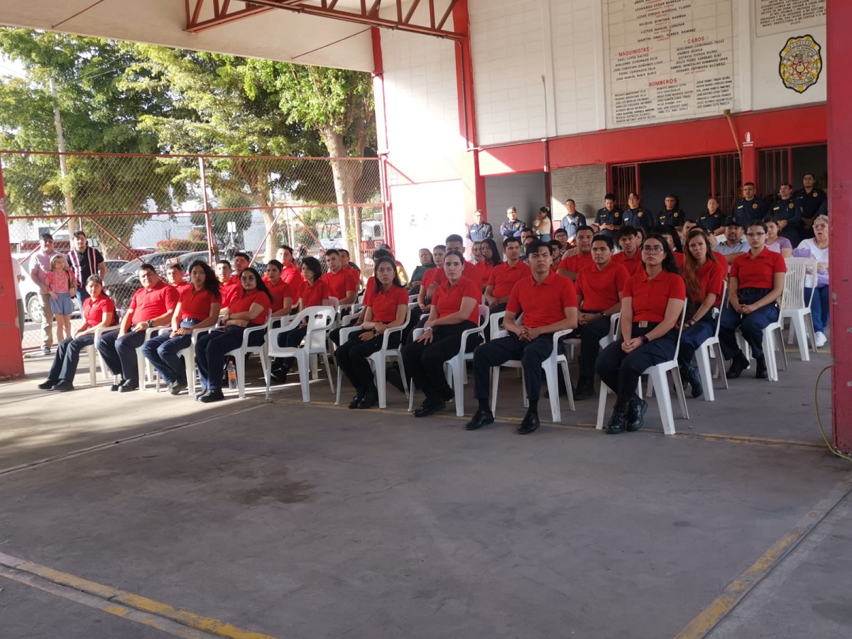 Bomberos de Los Mochis ponen en marcha la décima generación de la academia de formación
