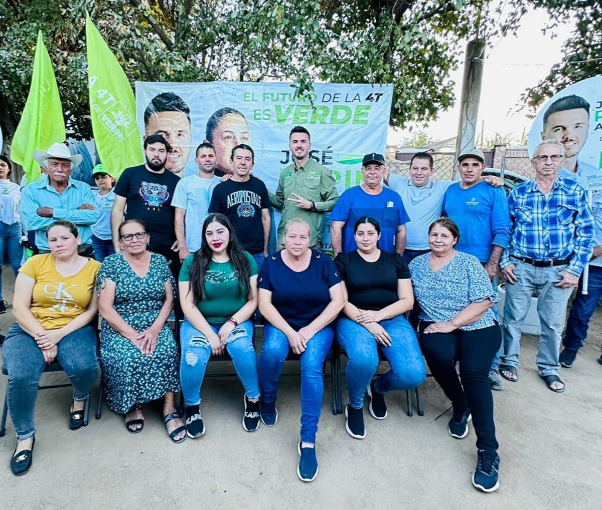 Visita Pepín Aispuro la comunidad de El Salate