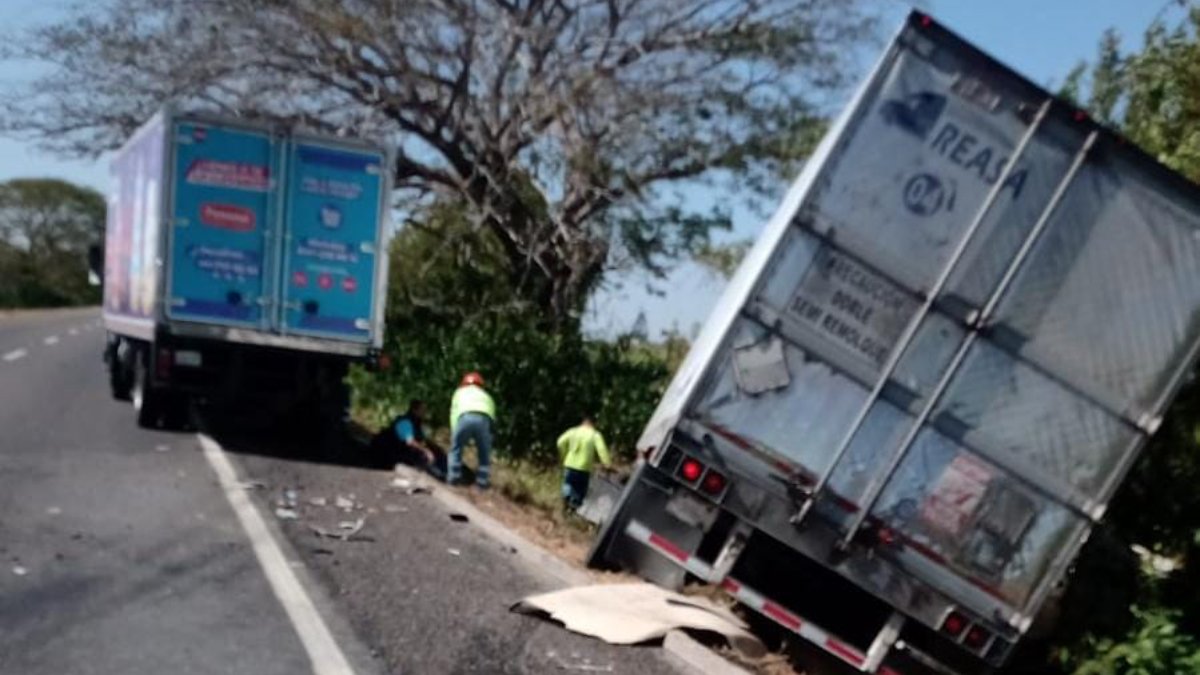 Carambola sobre la Maxipista Culiacán-Mazatlán deja un lesionado