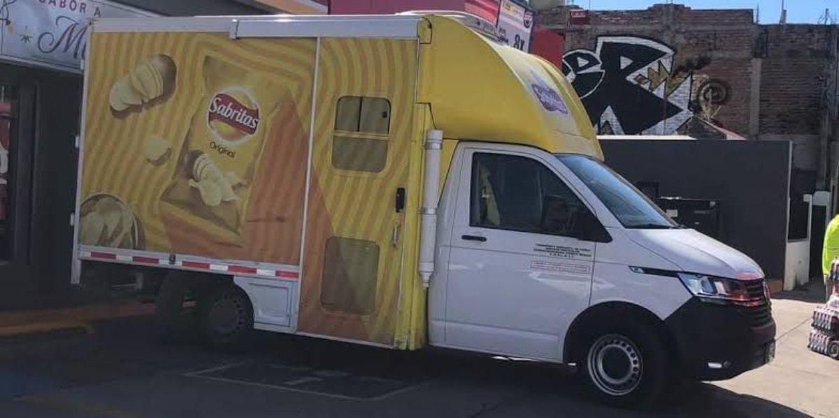Sujetos con pasamontañas asaltan a repartidora de Sabritas en Culiacán
