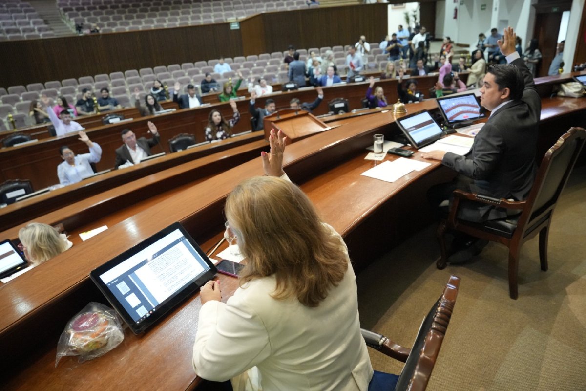 Solicita Rocha al Congreso autorización para donar terreno para la presa Picachos