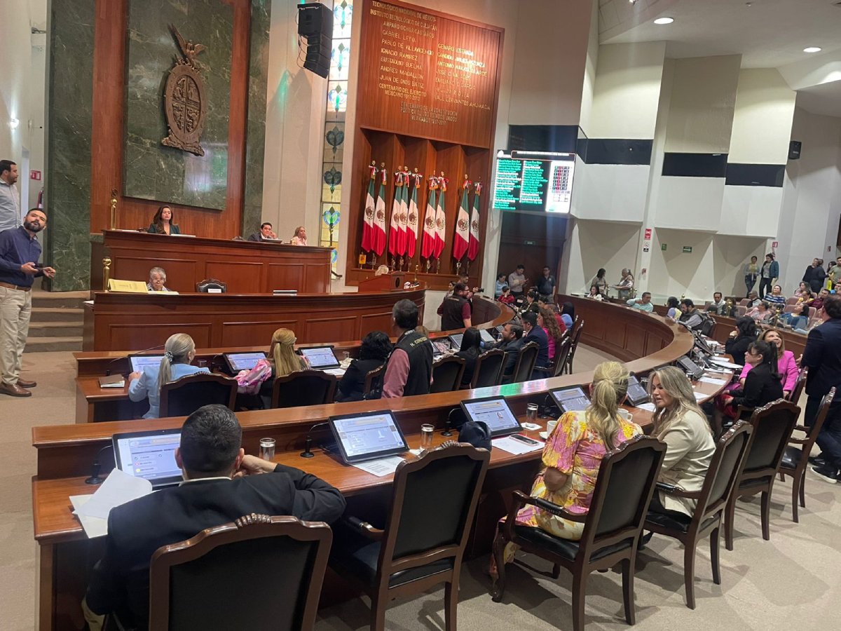 Pide Aurelia Leal López su reincorporación al Congreso del Estado tras haber solicitado licencia