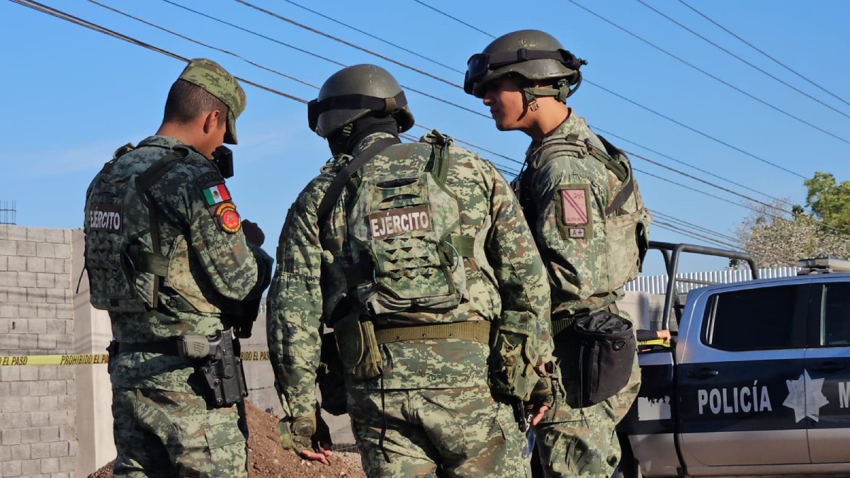 Localizan asesinado a balazos a una persona sobre la Culiacán-Eldorado, en Las Piedritas