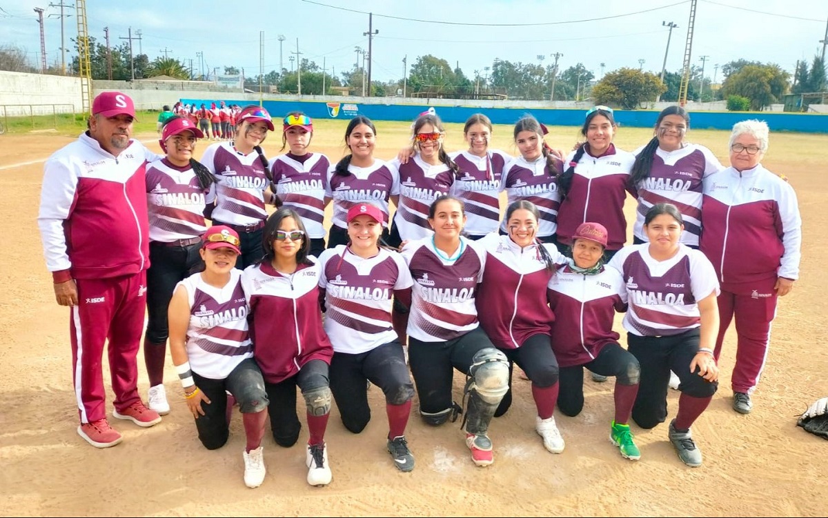 ¡Invictas! Selección Sinaloa de softbol femenil menor clasifica a Nacionales CONADE 2024