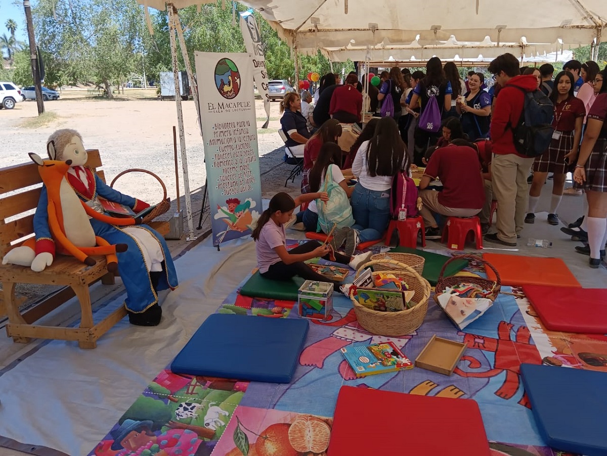 En medio de un mundo digitalizado, en Guasave realizan la Feria Municipal del Libro “De corazón por la lectura”