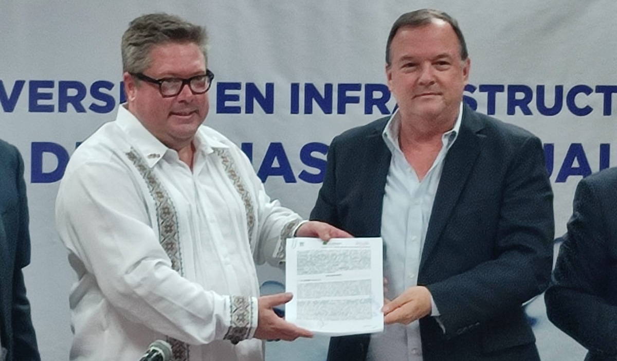 Japama y Mexinol firman convenio de inversión de infraestructura y comercialización de aguas residuales