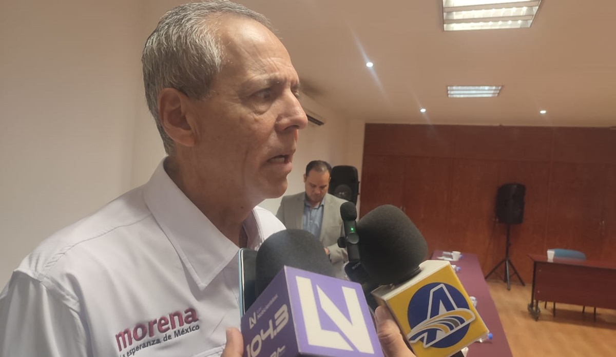Cada quien puede vestirse como tenga su libertad, expresa Vargas por chaleco antibalas de Mingo Vázquez