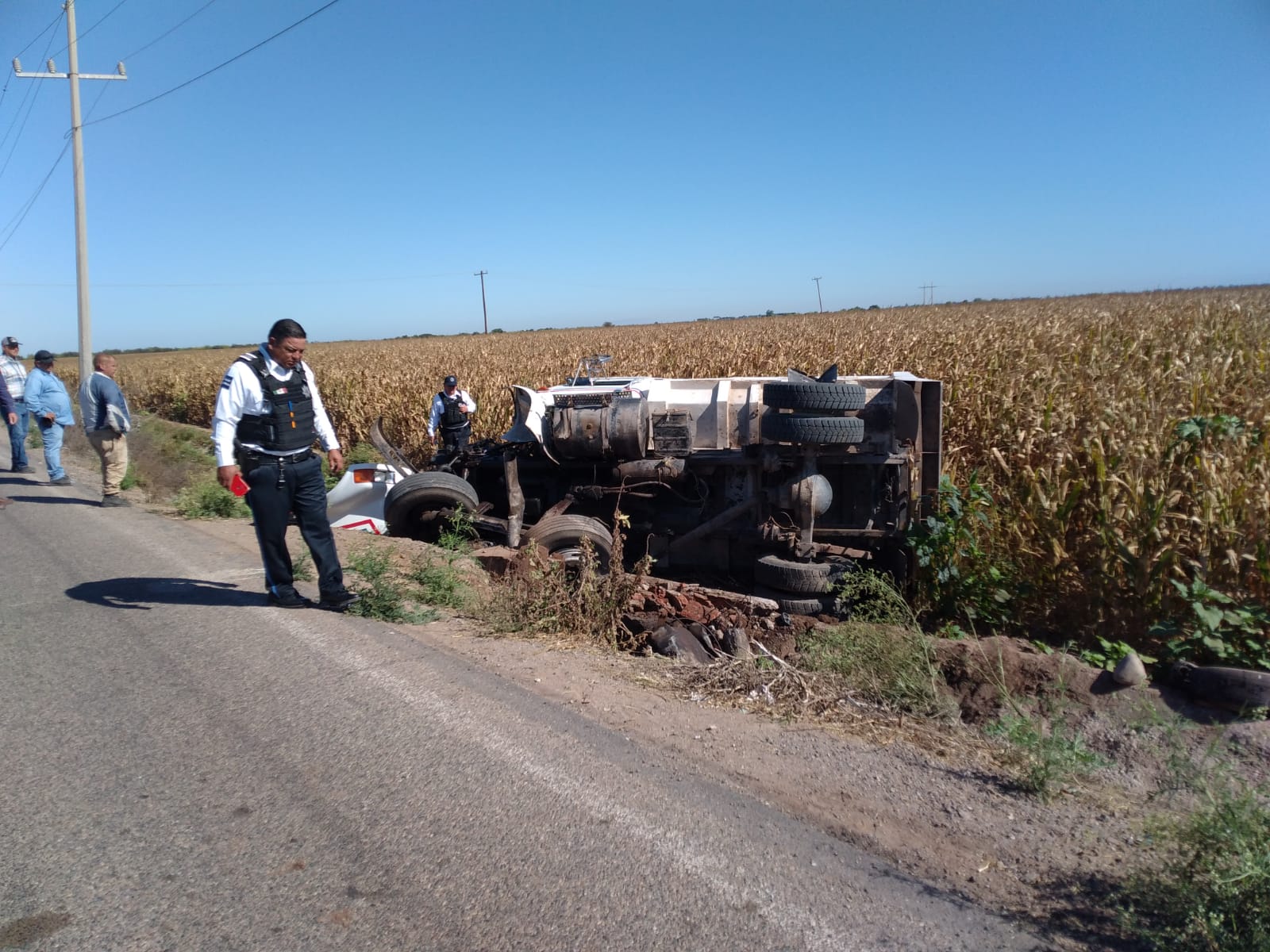 Se voltea góndola en la comunidad de Batury, Angostura