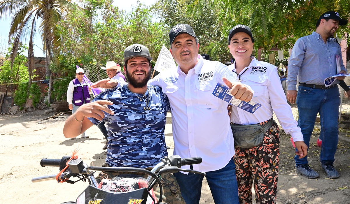 Guillermo Romero recorre la zona rural de Mazatlán, escucha a los ciudadanos y promete obras