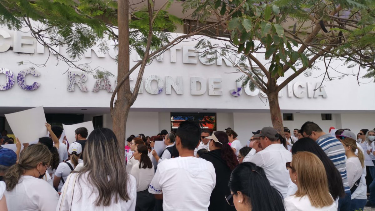 “Vivos se los llevaron, vivos los queremos”: Integrantes del PAS en Los Mochis, exigen el regreso de Luis y Francisco