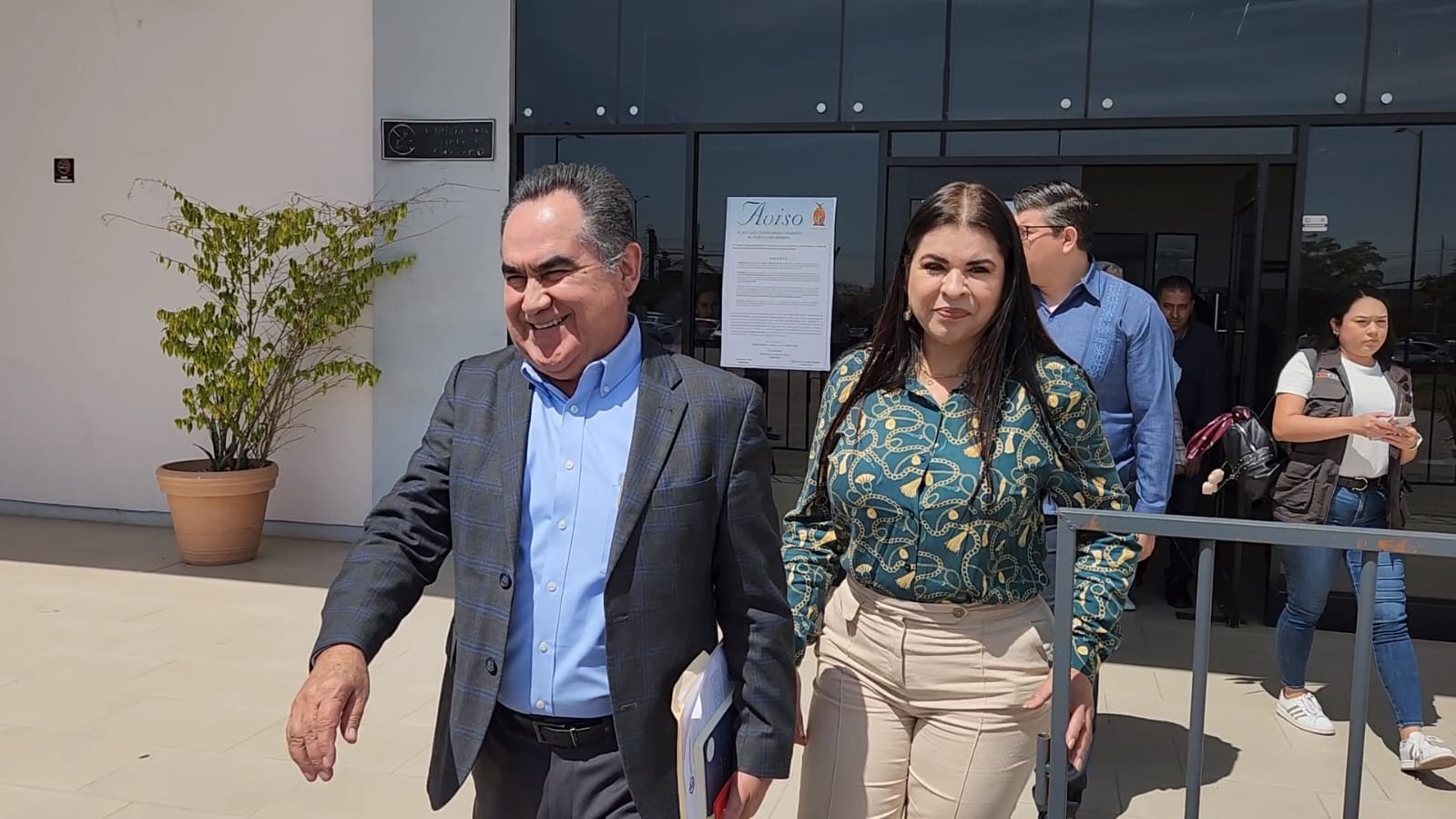 Robespierre Lizárraga sigue enfermo; de nueva cuenta se difiere audiencia