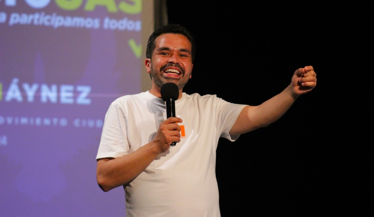 Vivienda, empleo, inseguridad e impunidad, el mensaje de Máynez a jóvenes de la UAS en Mazatlán