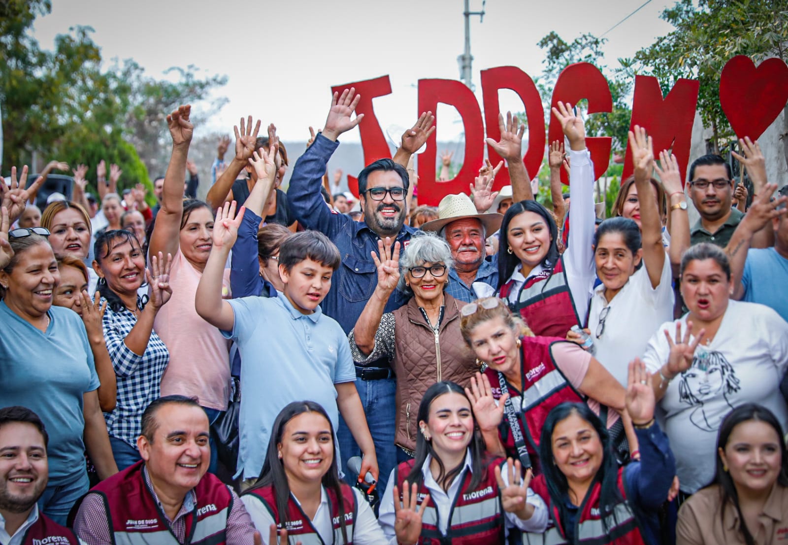 Vamos a pavimentar todas las calles de la colonia Renato Vega Amador: Gaméz Mendívil