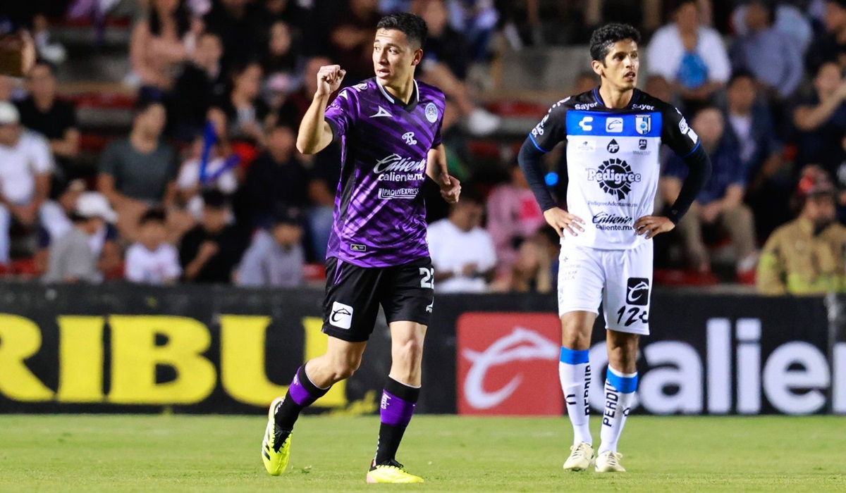 Mazatlán FC triunfa con nuevo director técnico ante el Querétaro