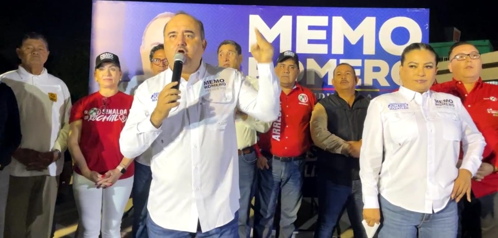 En la colonia Azteca, ‘Memo Romero’ arranca campaña por la presidencia de Mazatlán