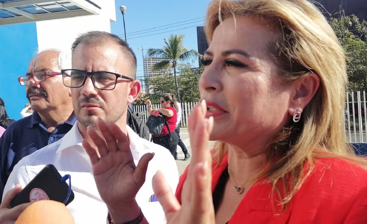 Mylai Quintero va por la presidencia de Mazatlán; no renunciará a la candidatura