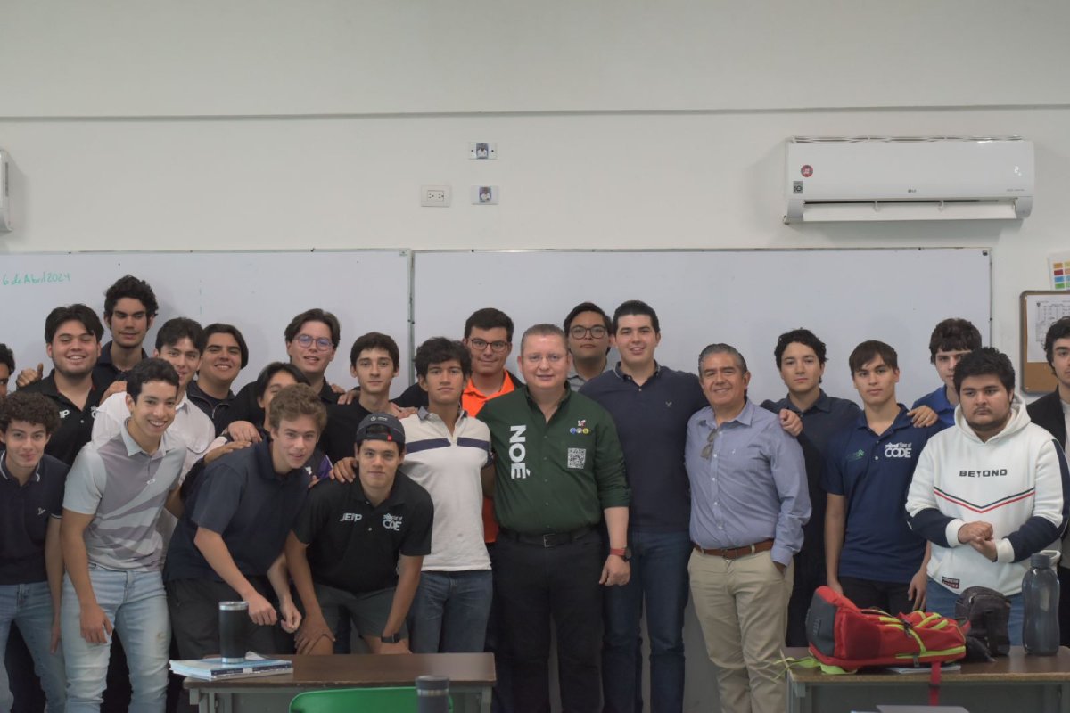 Jóvenes deben perfeccionar la democracia y el quehacer gubernamental en Sinaloa: Noé Heredia