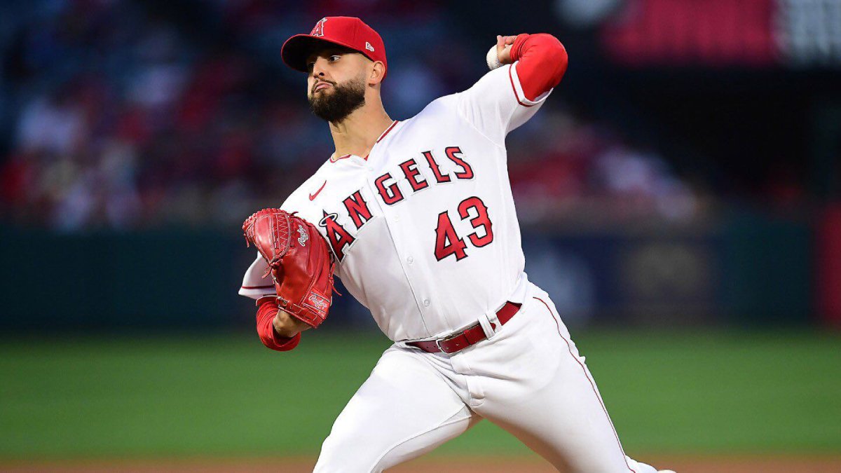 Patrick Sandoval suma su primer triunfo de la temporada 2024 en las Grandes Ligas