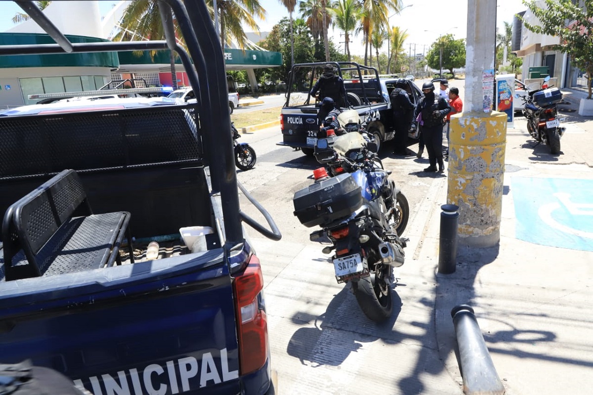 Piden no aceptar ayuda en cajeros tras detención de banda de clonadores de tarjetas en Mazatlán