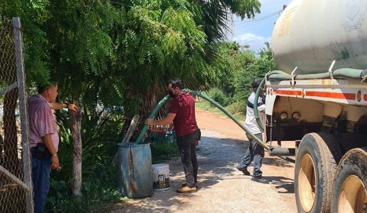 Chinitos y Gato de Lara, en Angostura, presentan desabasto de agua potable