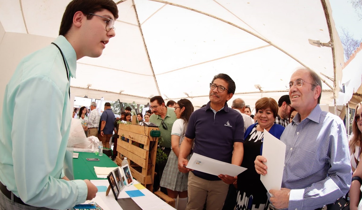 Exponen 25 proyectos en la sexta Feria Emprende Cobaes para el Bienestar