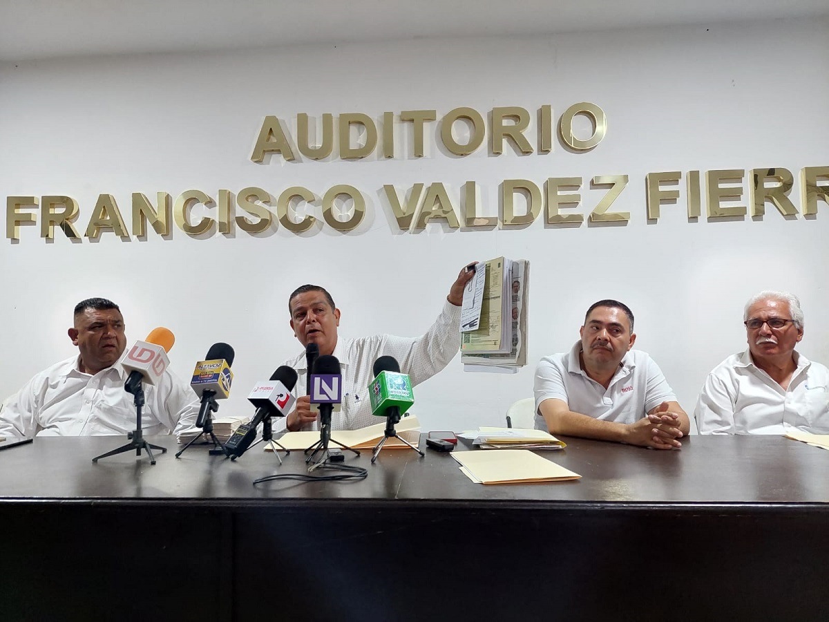 Denuncia la Unión de Taxistas penalmente al tesorero de la UTVNS en Los Mochis