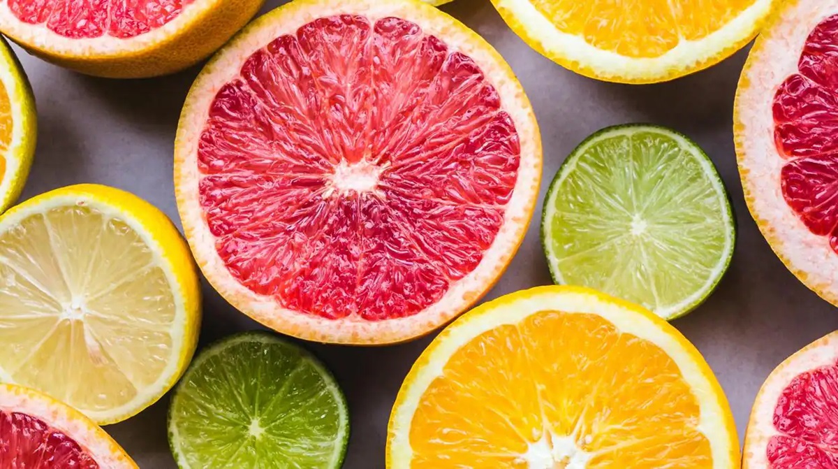 Día Internacional de la Vitamina C: No solo de cítricos te abasteces del nutriente ¿qué alimentos lo aportan?