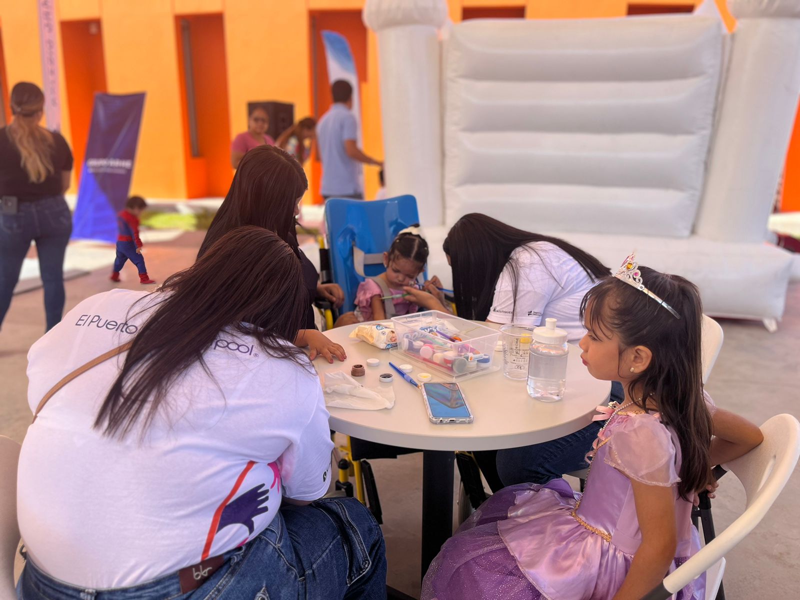 Arman pachanga Grupo ARHE, Liverpool, Colegio SAM y Álamo para niños y niñas del CRIT Mazatlán