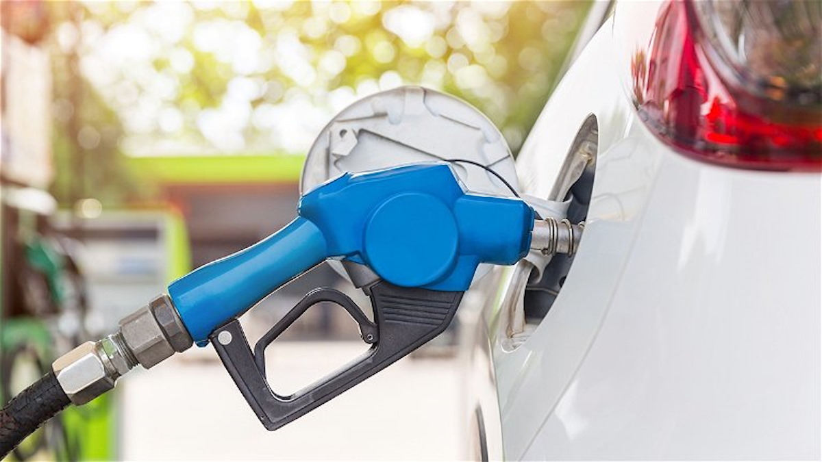 ¡A cuidar el bolsillo! Con este consejo tu auto puede gastar menos gasolina