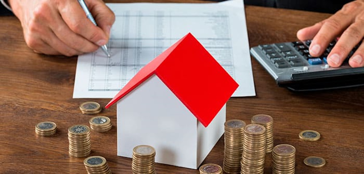 ¿Te redujeron tu salario? ¡No te preocupes! Así puedes bajarle a la mensualidad del Infonavit