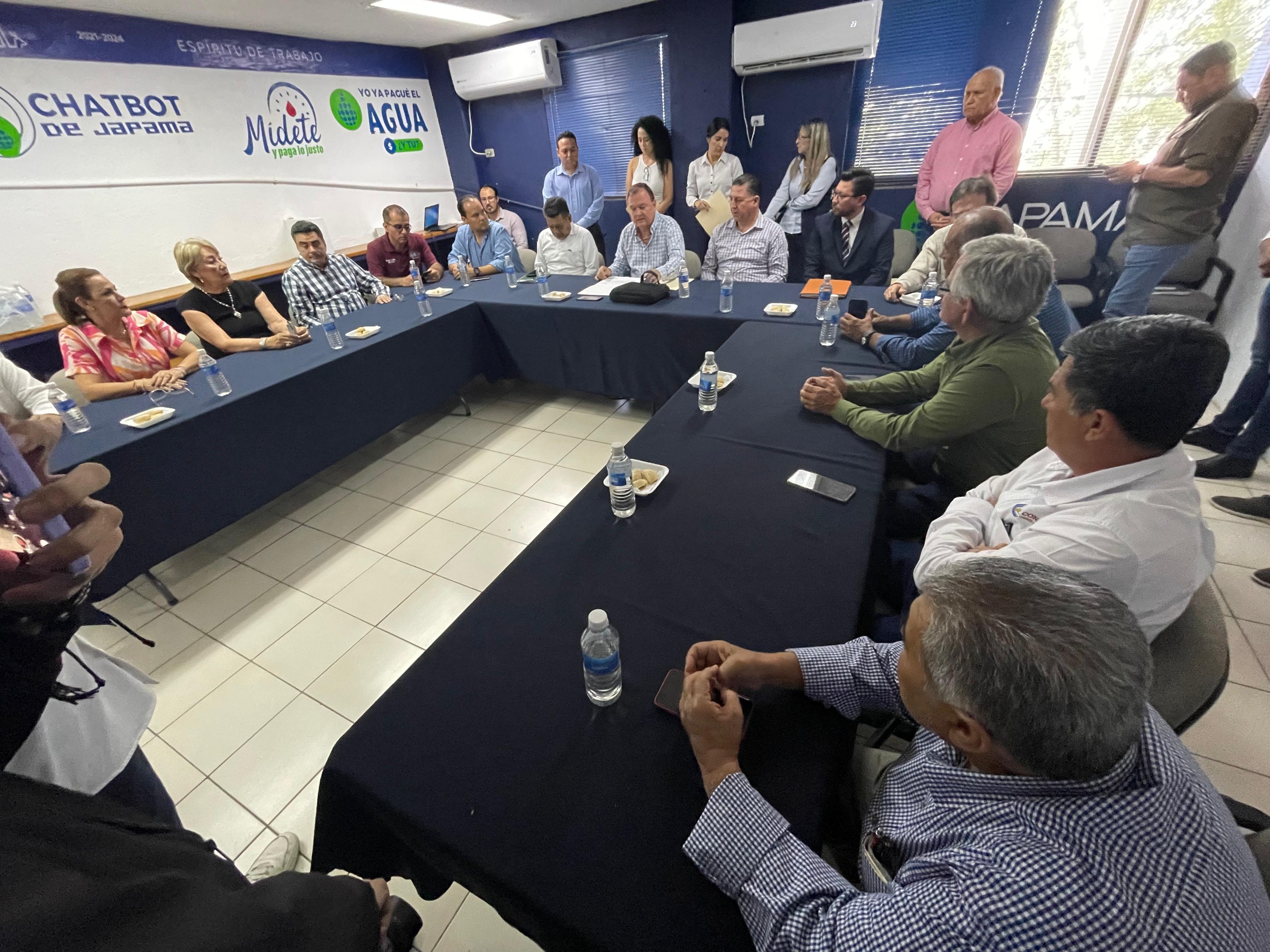 Consejero da voto de confianza a nuevo gerente de Japama