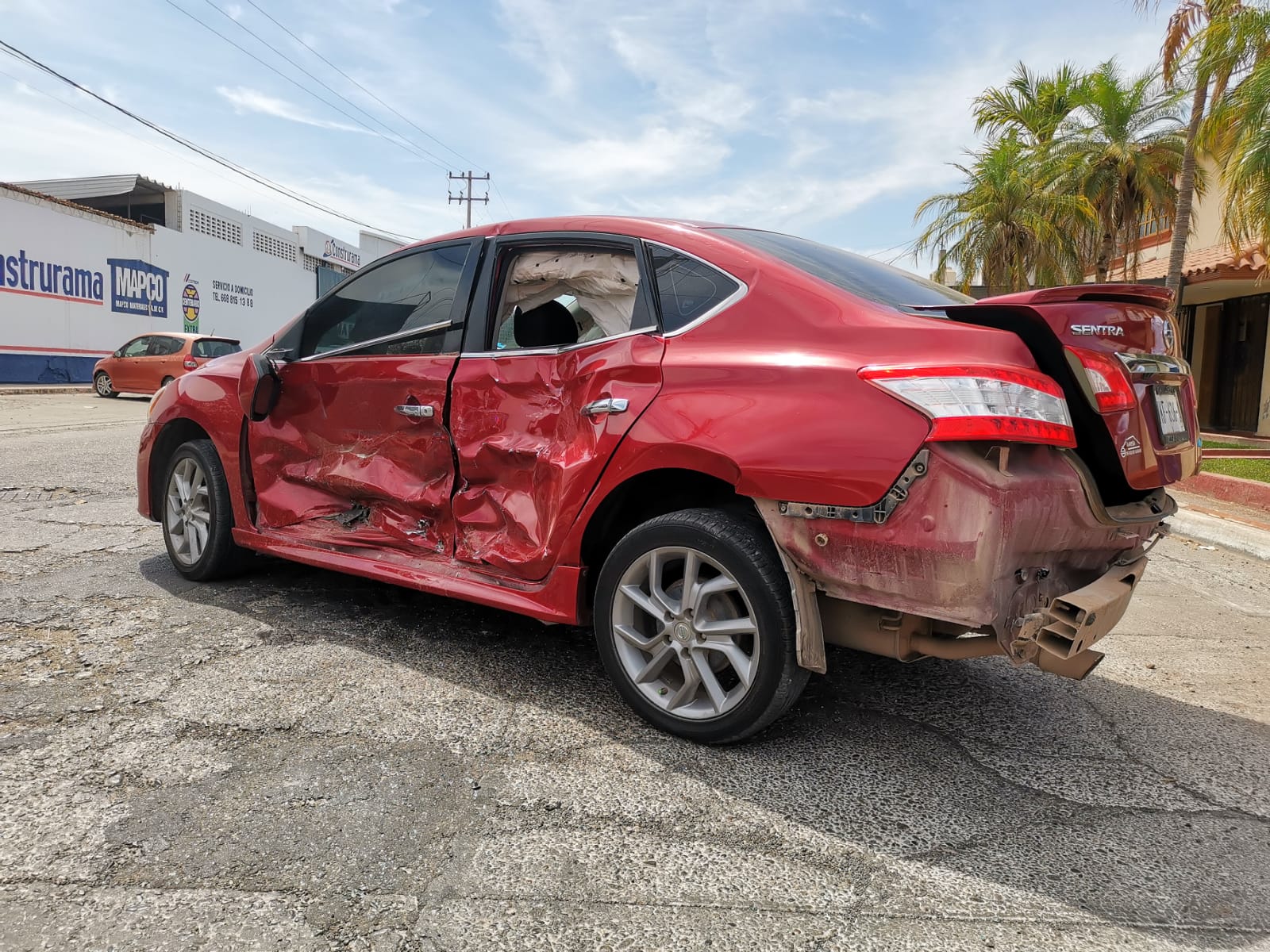 Dos lesionados deja accidente vial en el sector centro de Los Mochis