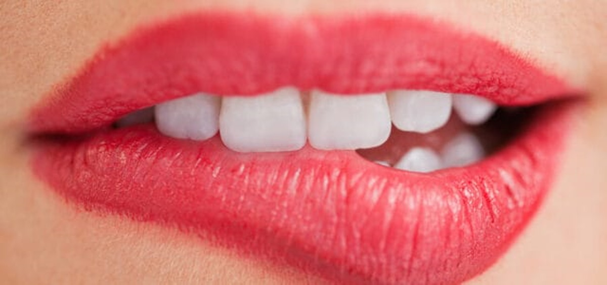 ¿Por qué no debes morderte los labios de forma regular? Entérate