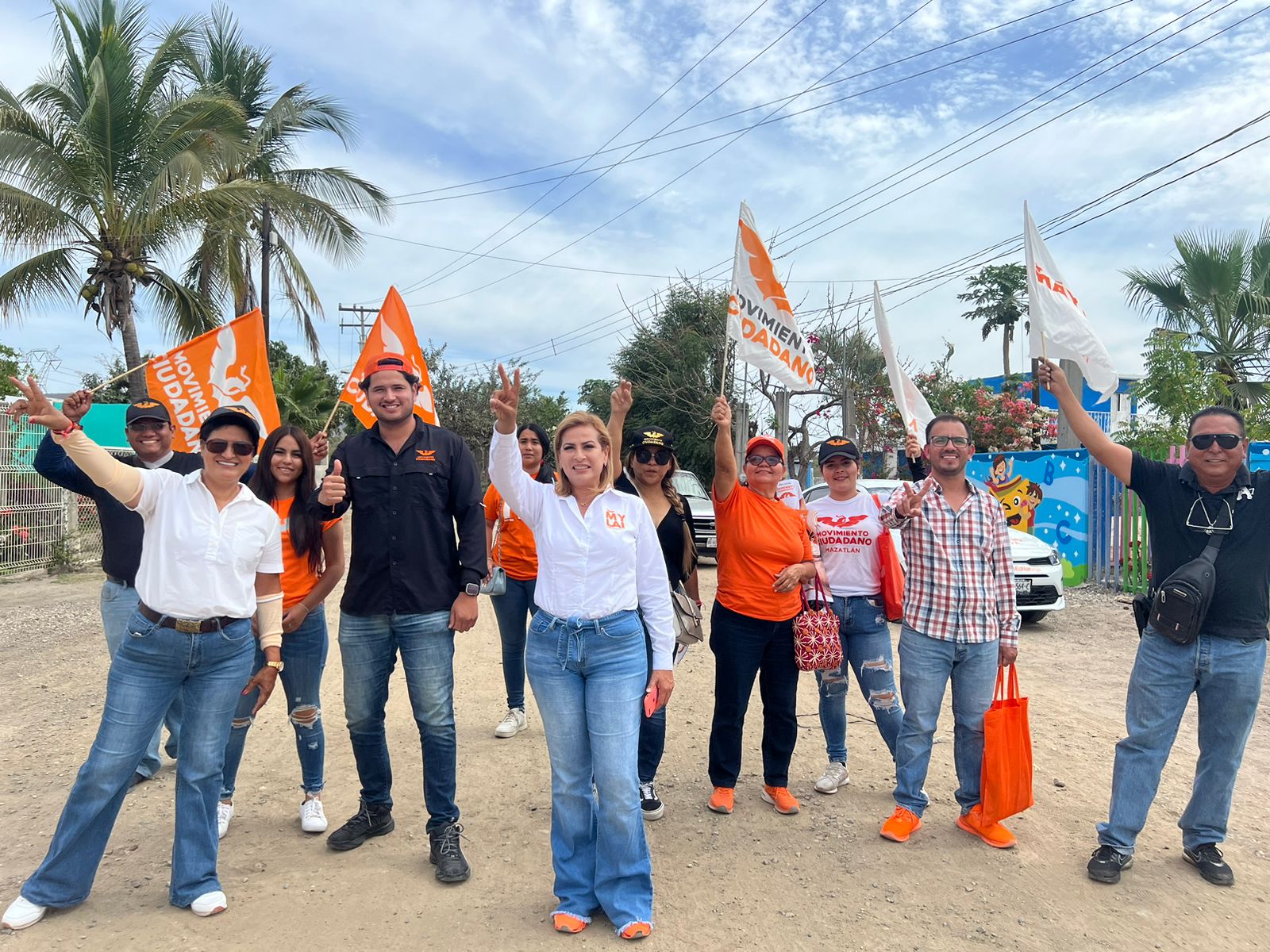 Recorre My Lai Quintero El Habalito del Tubo y El Zapote como parte de su campaña a la alcaldía de Mazatlán