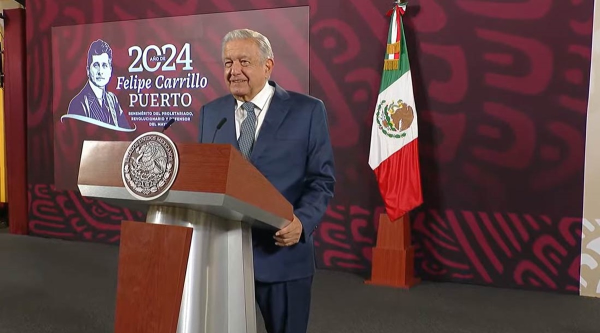 ¡Buenas noticias! AMLO anuncia este aumento salarial a los docentes, este Día del Maestro