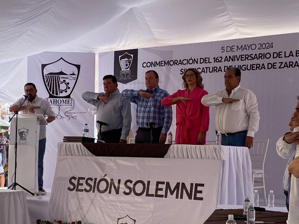 Higuera de Zaragoza cumple 162 años, Ayuntamiento celebra con traslado de poderes y desfile