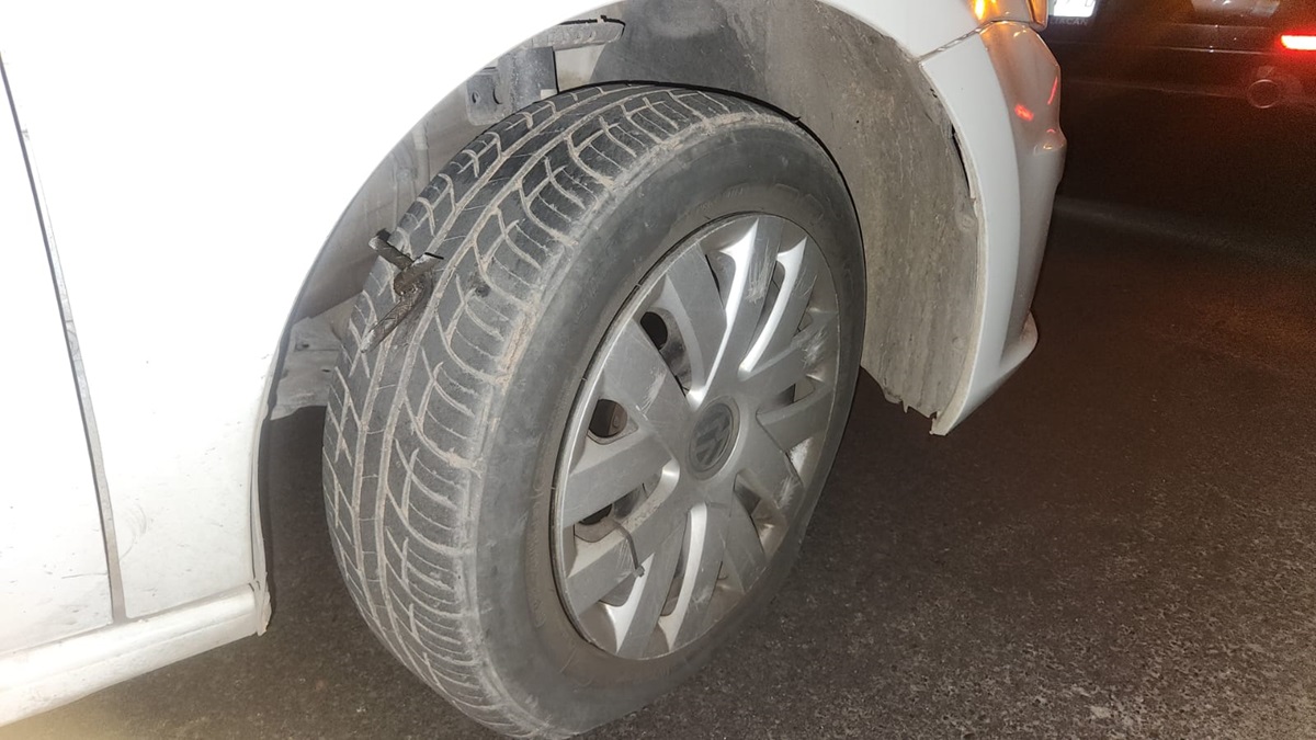Arrojan ponchallantas sobre la Álvaro Obregón en Culiacán; hay 15 automovilistas afectados