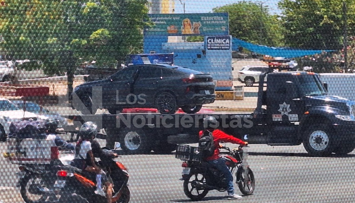 Aseguran camioneta de lujo en megaoperativo del Ejército y la Policía Estatal en Culiacán