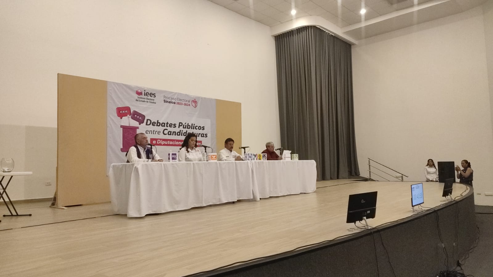 ¿Ya sabes por quién votar en el 08? Así debaten los candidatos a la diputación en Guasave
