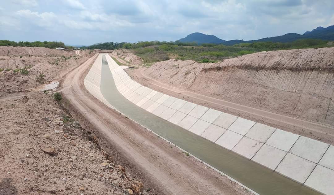 Distrito de Riego de la Santa María se inaugurará, pero faltará un año más para explotarlo en cultivos: AARLC