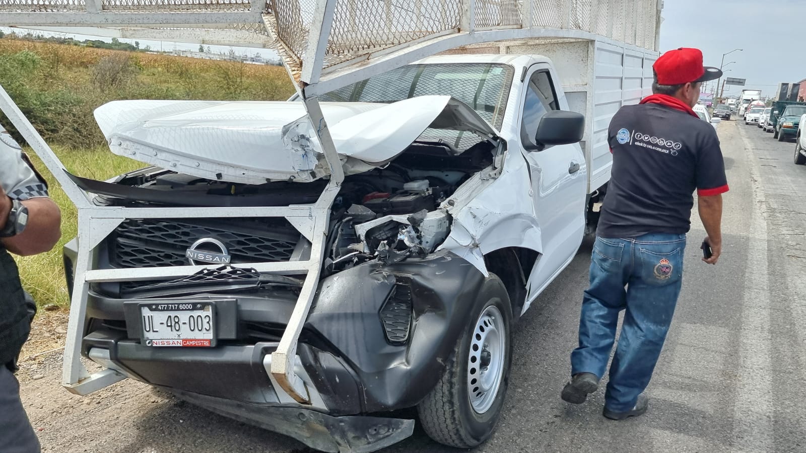 Chocan seis vehículos en el campo El Diez de Culiacán, no hay lesionados graves