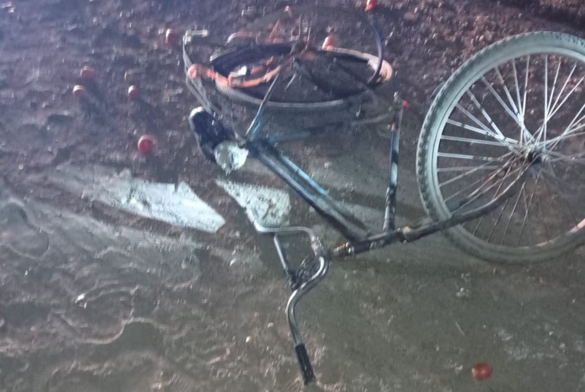 Vehículo desconocido atropella y lesiona a un ciclista en Guasave