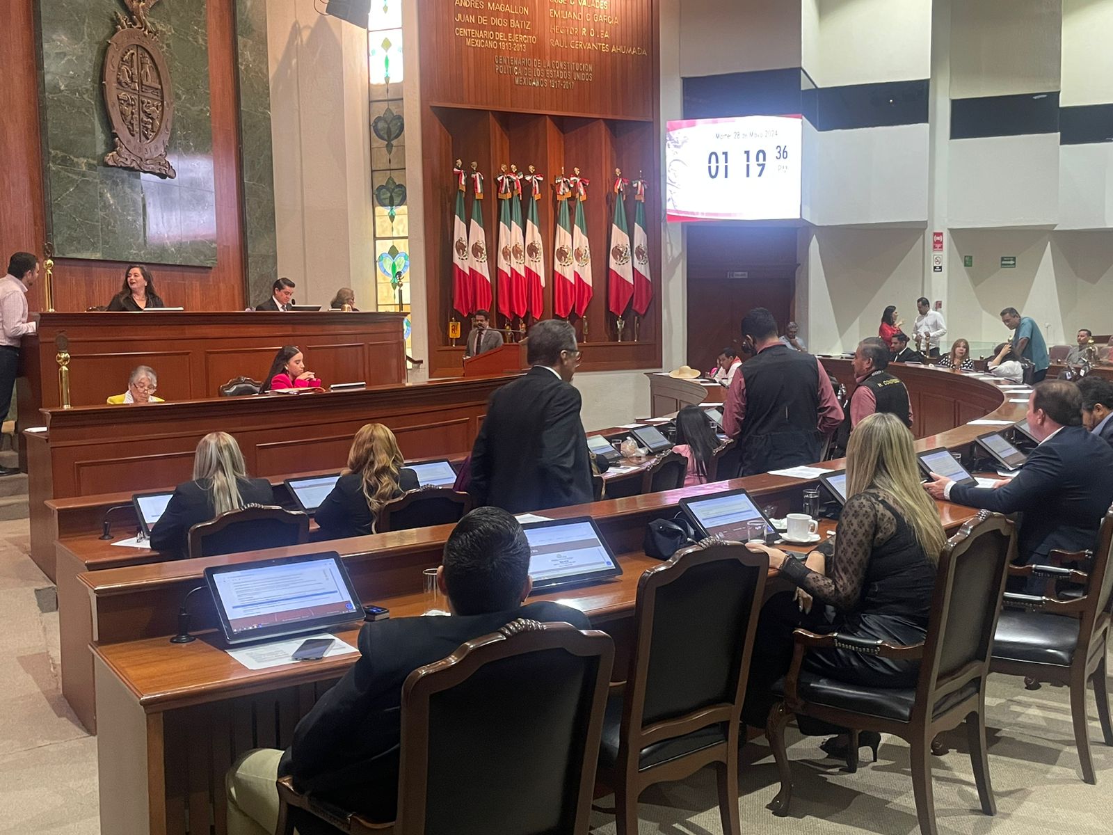 Dos diputadas y un diputado solicitan reincorporarse a sus labores legislativas