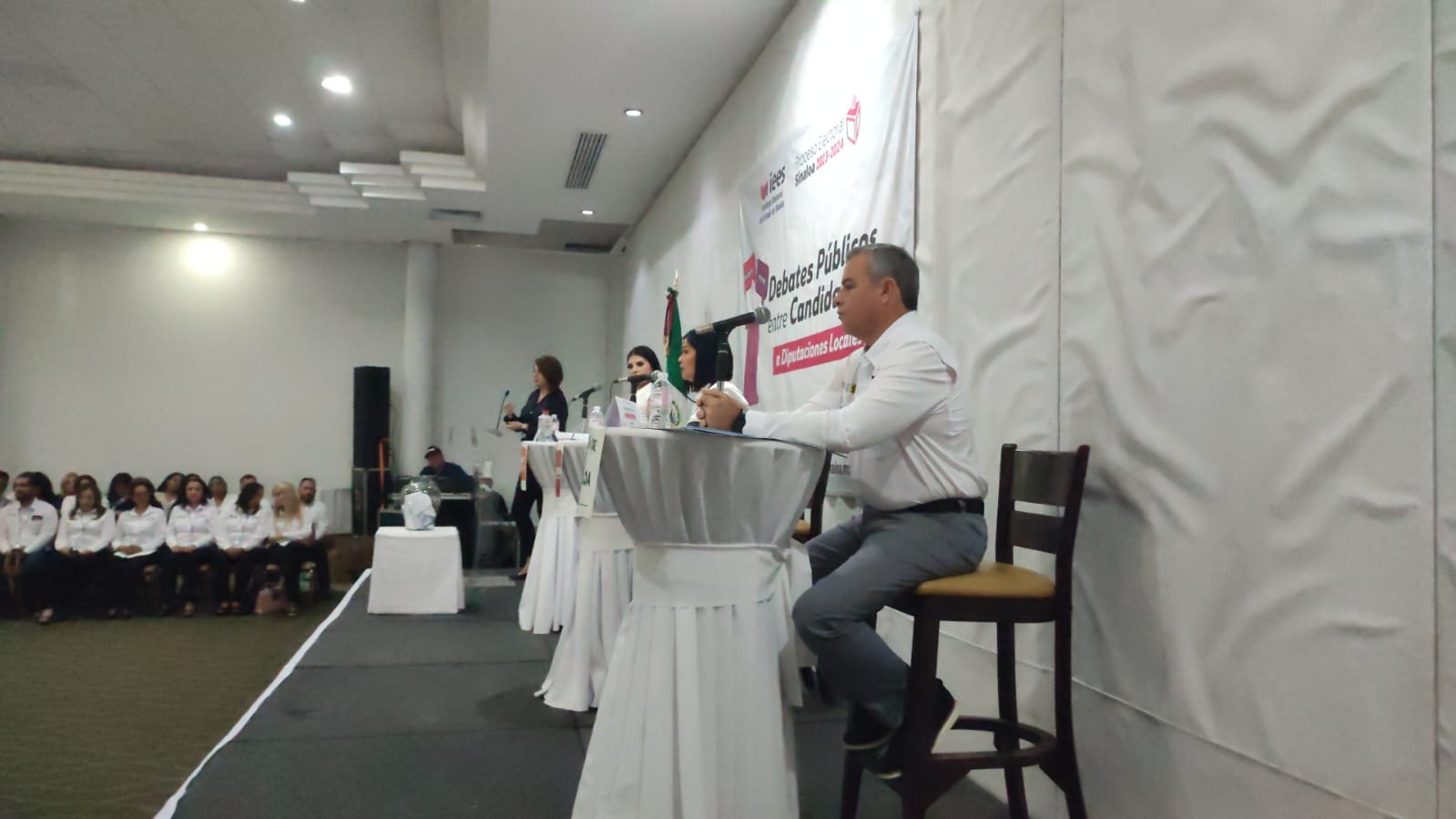 Debaten solo tres de los seis candidatos a la diputación del segundo distrito electoral